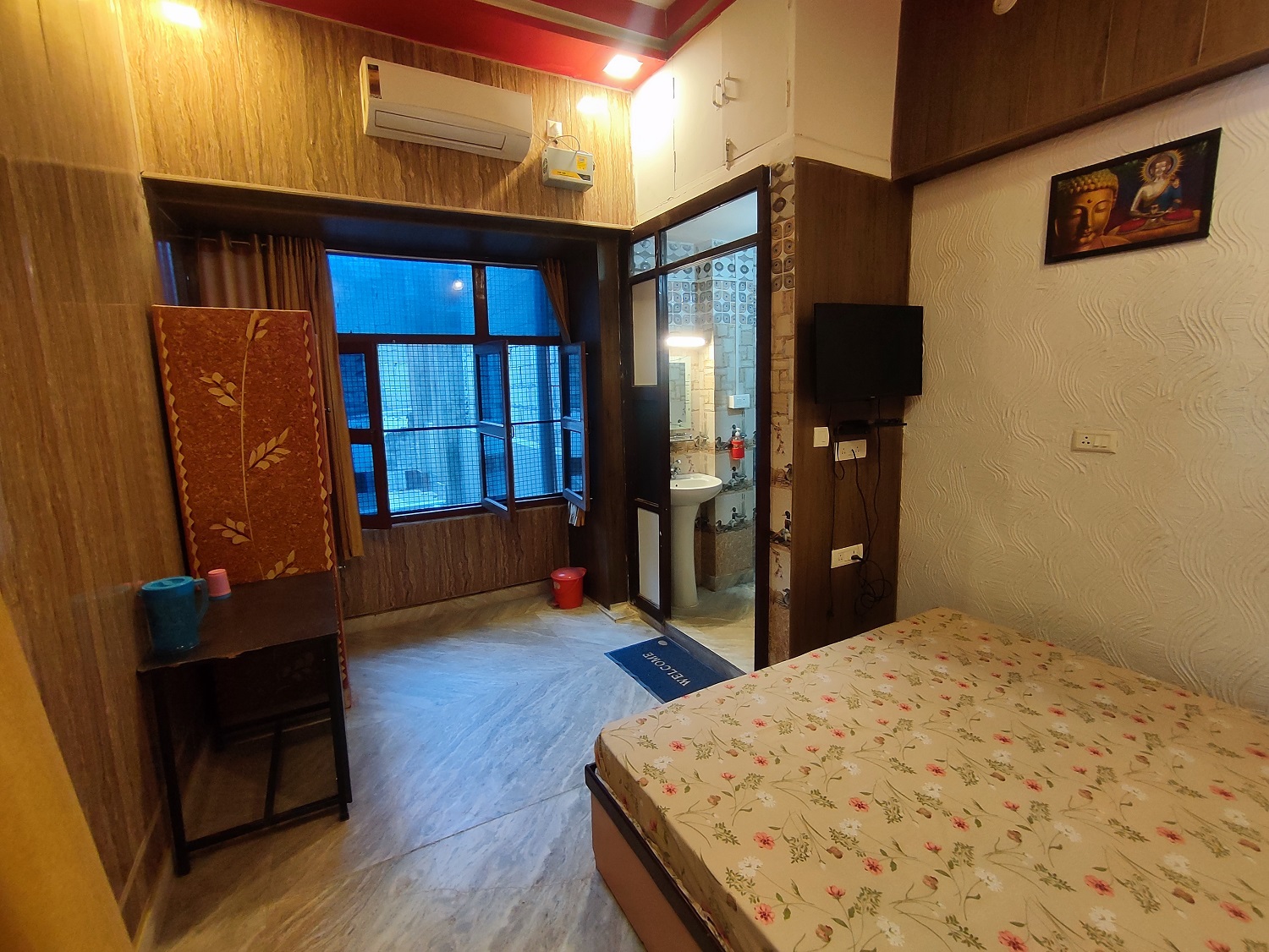 Yoga School Rishikesh Accommodation